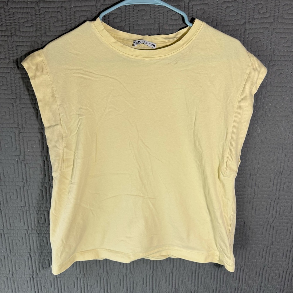 Zara Blouse Women’s Size Medium Yellow Dropped Sleeve